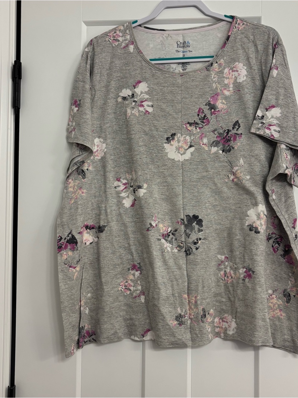 croft & barrow Gray Floral Short-Sleeve Top with Pink Accents